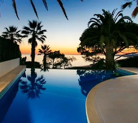 Sleeps 8 Pool Air Con T480260 *